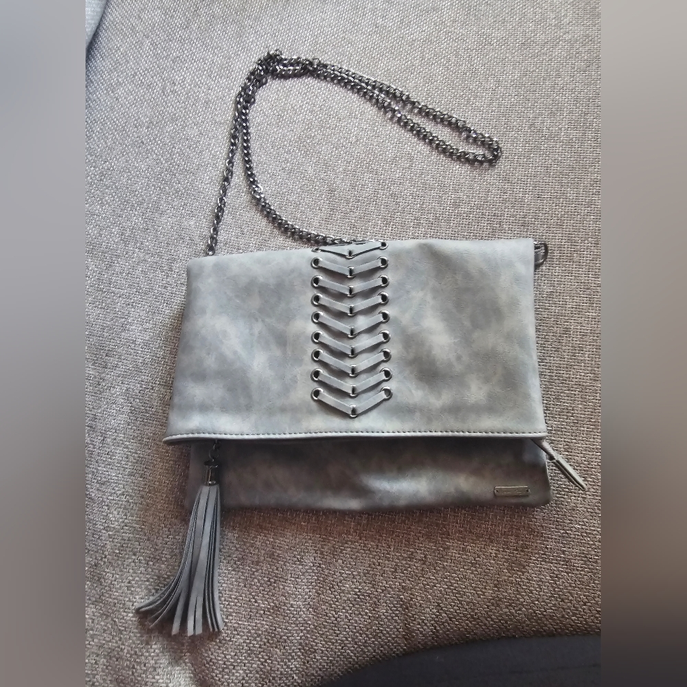 Charlie Paige Chain Crossbody
